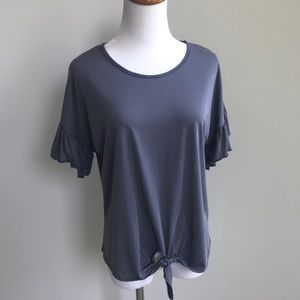 Ruffle sleeved tie front top L NWOT